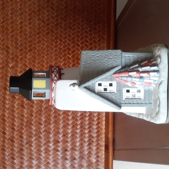 👉*VINTAGE* PARTYLITE STONEY HARBOR LIGHTHOUSE TEALIGHT HOUSE ~EXCELLENT COND! - Picture 9 of 14